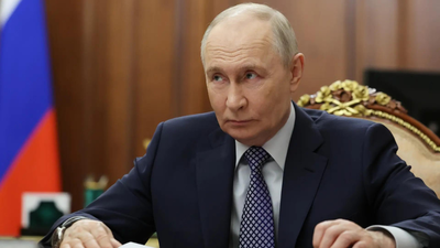 Putin announces truce with Ukraine during Orthodox Easter celebrations